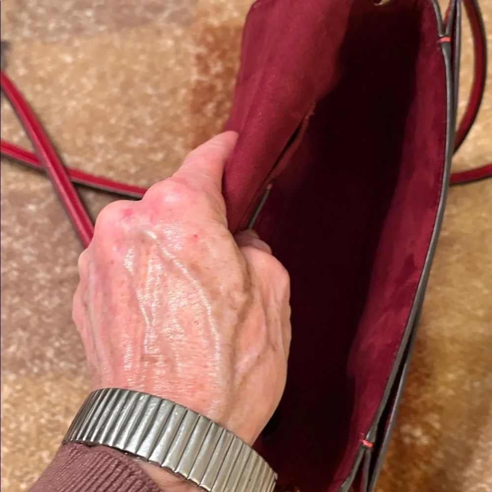 Coach Ellen Red and Cream Crossbody Bag NWOT - Picture 10 of 11